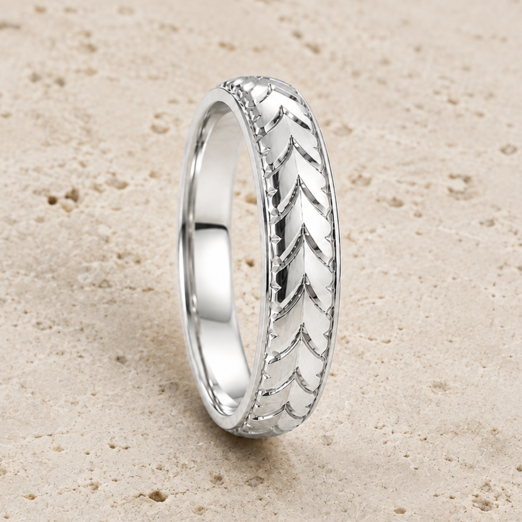 LAUREL | Men's Hand-Cut Wedding Band | 14K Gold