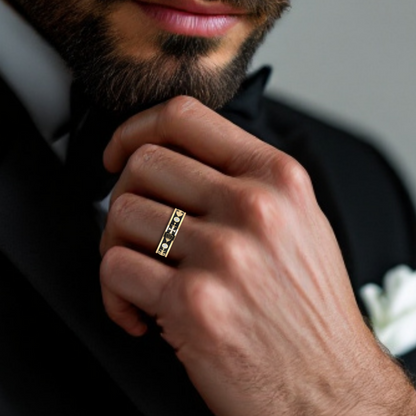RECONQUISTA | 14K Cross & Sword Diamond Wedding Band